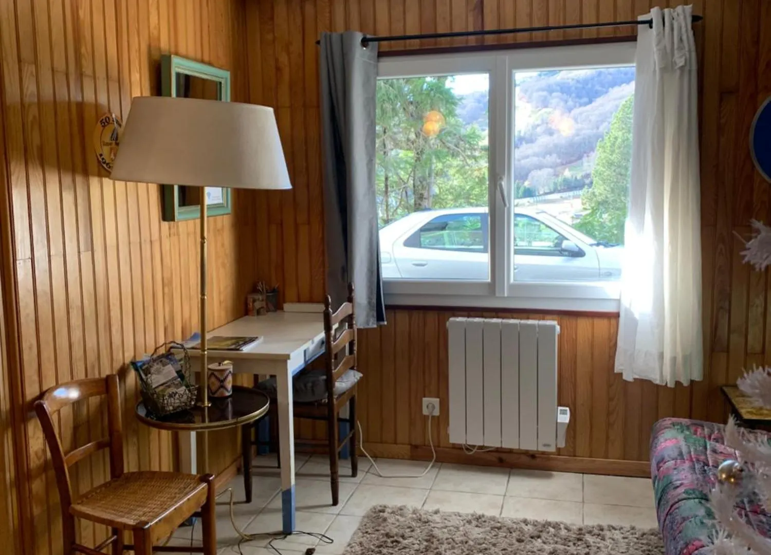 Rdc Appartement Dans Chalet Le Genestou Besse-et-Saint-Anastaise Apartment